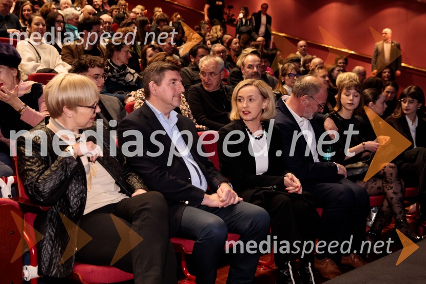 dr. Nataša Pirc Musar, predsednica Republike Slovenije; dr. Aleš Musar, lastnik Ruske dače;  ... Kaj ti je deklica, premiera filma scenaristke in režiserke Urške Djukić