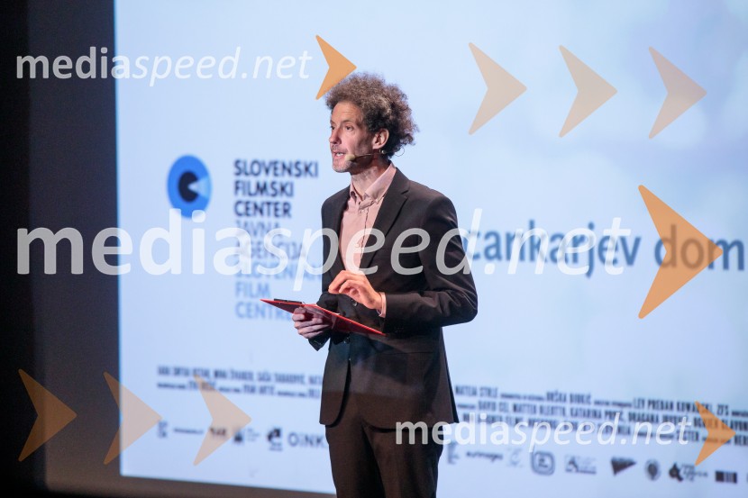 Kaj ti je deklica, premiera filma scenaristke in režiserke Urške Djukić