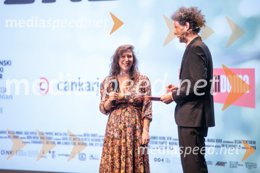  Urška Djukić, režiserkaKaj ti je deklica, premiera filma scenaristke in režiserke Urške Djukić