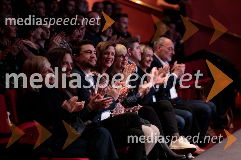  Urška Djukić, režiserka; dr. Nataša Pirc Musar, predsednica Republike SlovenijeKaj ti je deklica, premiera filma scenaristke in režiserke Urške Djukić