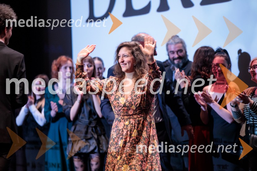  Urška Djukić, režiserkaKaj ti je deklica, premiera filma scenaristke in režiserke Urške Djukić