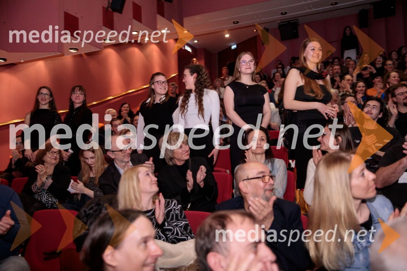 Kaj ti je deklica, premiera filma scenaristke in režiserke Urške Djukić