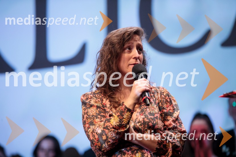  Urška Djukić, režiserkaKaj ti je deklica, premiera filma scenaristke in režiserke Urške Djukić