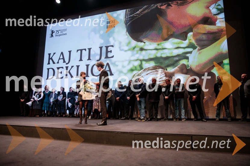  Jara Sofija Ostan, igralka;  ... Kaj ti je deklica, premiera filma scenaristke in režiserke Urške Djukić