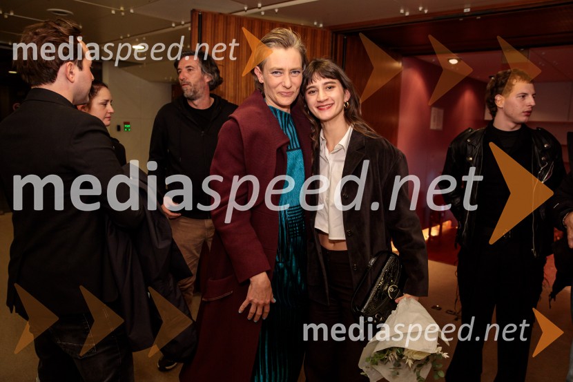  ... ;  Staša Popović, igralkaKaj ti je deklica, premiera filma scenaristke in režiserke Urške Djukić