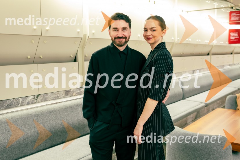  Saša Tabaković, igralec, nekdanji poslanec SMC;  Mina Švajger, igralkaKaj ti je deklica, premiera filma scenaristke in režiserke Urške Djukić