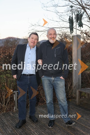  Peter  Frankl, glavni urednik in direktor Časnika Finance;  ... Iskrivo v živo: dr. Dimitrij Rupel gost v skednju Škrabčeve domačije