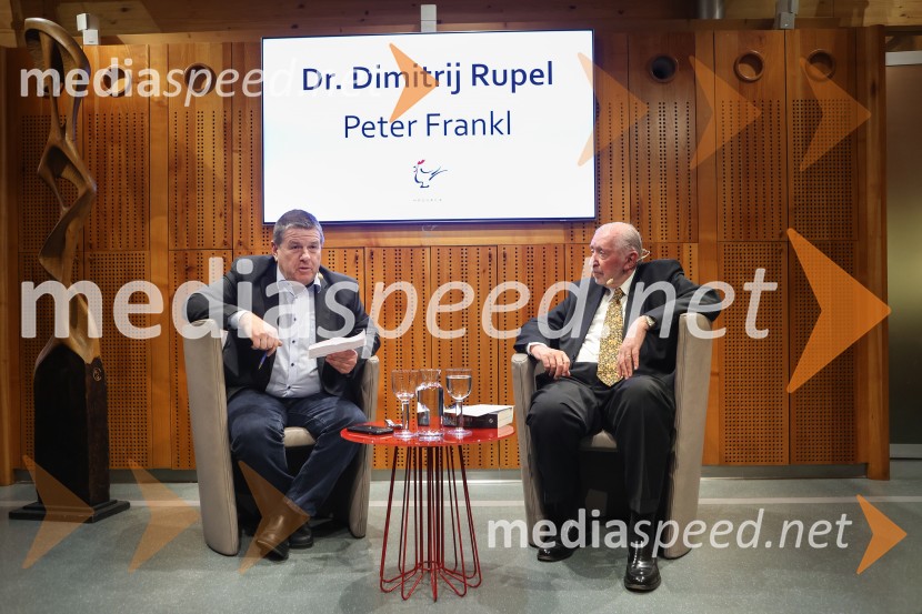  Peter  Frankl, glavni urednik in direktor Časnika Finance;  Dimitrij Rupel, politikIskrivo v živo: dr. Dimitrij Rupel gost v skednju Škrabčeve domačije
