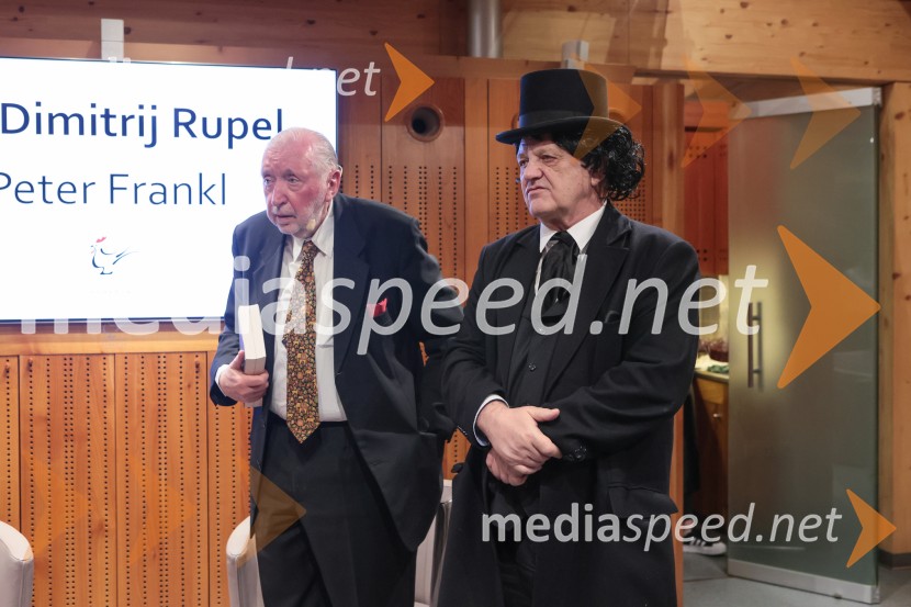  Danilo Türk, nekdanji predsednik Republike Slovenije;  ... Iskrivo v živo: dr. Dimitrij Rupel gost v skednju Škrabčeve domačije