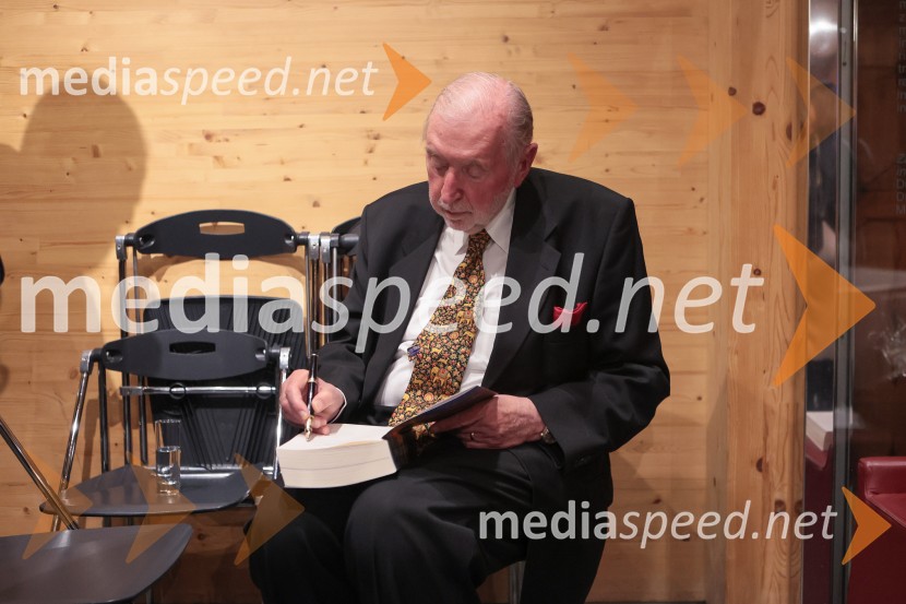  Dimitrij Rupel, politikIskrivo v živo: dr. Dimitrij Rupel gost v skednju Škrabčeve domačije