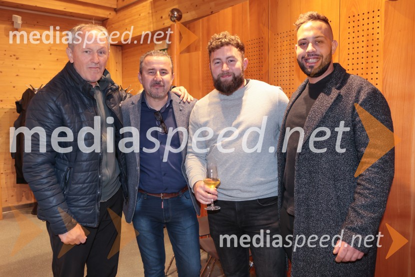 Iskrivo v živo: dr. Dimitrij Rupel gost v skednju Škrabčeve domačije