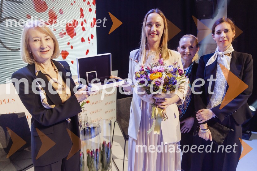  ... ;  Špela Miroševič,  psihoterapevtka in biopsihologinja;  ... ;  ... Ona 365 za leto 2024 je Špela Miroševič