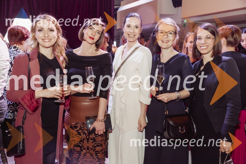  Nina Cijan, novinarka in voditeljica TV Slovenija;  Teja Roglič, novinarka;  Mateja Rosa, PR Postojnska jama;  Nataša Jager Radin, odnosi z javnostmi, Kemijski inštitut;  Maruša Prelesnik Zdešar, novinarkaOna 365 za leto 2024 je Špela Miroševič