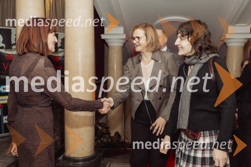  Sabina Obolnar, odgovorna urednica, revija Ona;  ... ;  ... Ona 365 za leto 2024 je Špela Miroševič