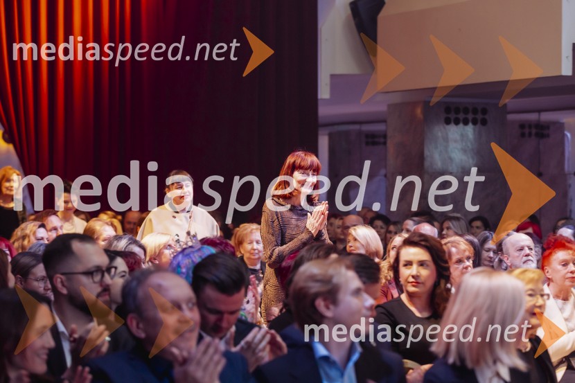  Sabina Obolnar, odgovorna urednica, revija OnaOna 365 za leto 2024 je Špela Miroševič