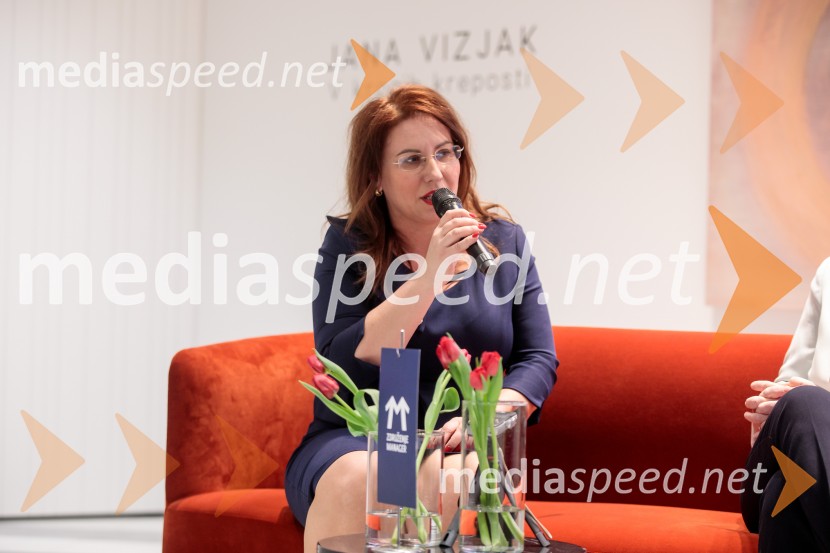  Tatjana  Vogrinec Burgar, predsednica uprave, Elektro MariborUmetnost vodenja: pogledi uspešnih managerk