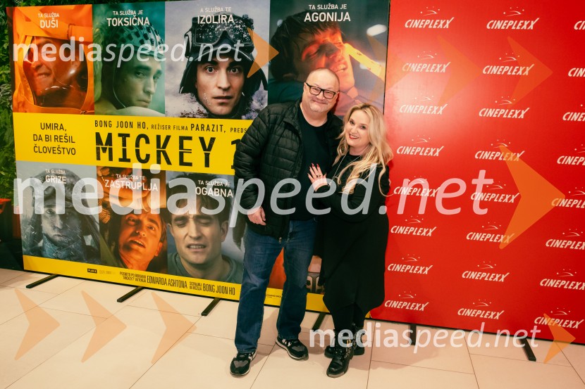  Aleš Dolinar;  Aleksandra PopovićMickey 17, premiera filma v Cineplexx Ljubljana