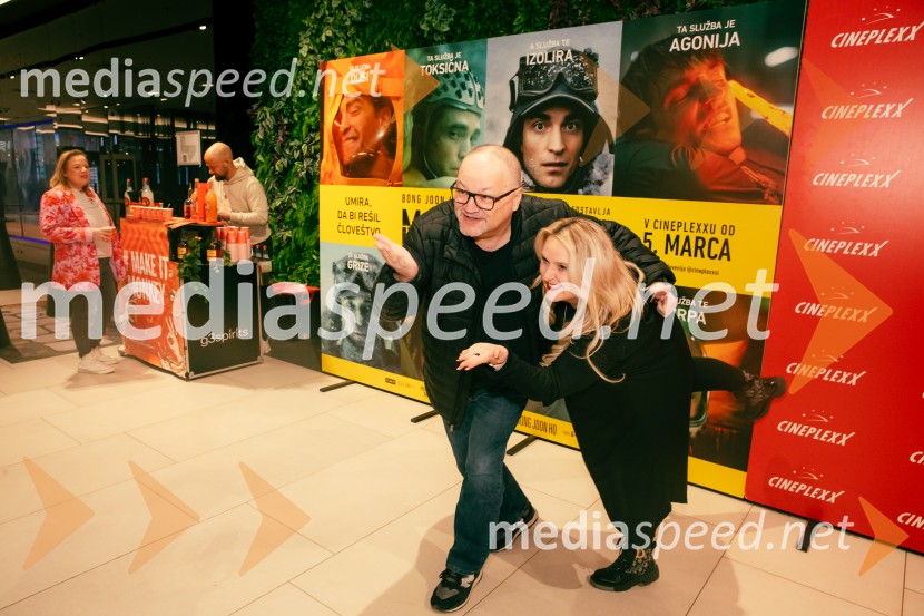  Aleš Dolinar;  Aleksandra PopovićMickey 17, premiera filma v Cineplexx Ljubljana