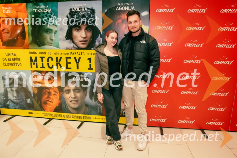  Gaja Hribernik, ustvarjalka vsebin, osebna trenerka;  Andrej Pavličević, osebni trener in ustvarjalec vsebinMickey 17, premiera filma v Cineplexx Ljubljana