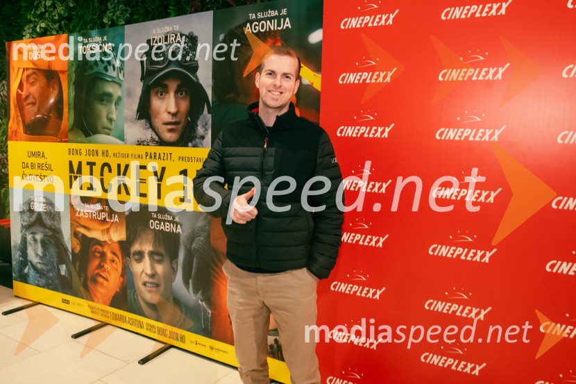  Matej AvbeljMickey 17, premiera filma v Cineplexx Ljubljana