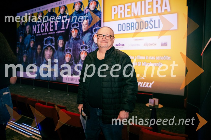  Aleš DolinarMickey 17, premiera filma v Cineplexx Ljubljana