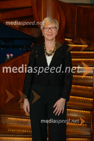 Vloga žensk v diplomaciji, gospodarstvu, kulturi in športu: prihodnost enakih priložnosti, okrogla miza