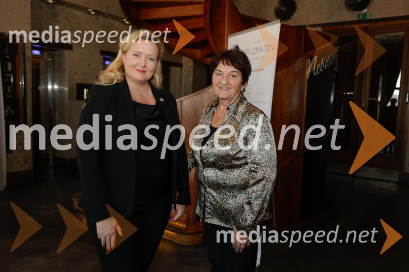 prof. dr. Vasilka Sancin, Pravna fakulteta Univerze v Ljubljani;  ... Vloga žensk v diplomaciji, gospodarstvu, kulturi in športu: prihodnost enakih priložnosti, okrogla miza