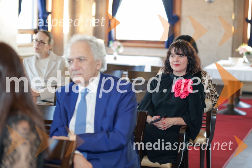 Vloga žensk v diplomaciji, gospodarstvu, kulturi in športu: prihodnost enakih priložnosti, okrogla miza