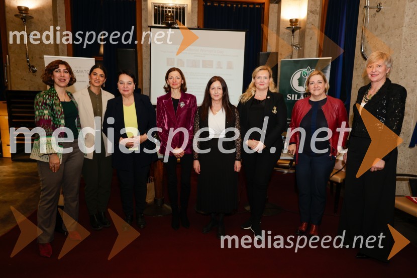 Vloga žensk v diplomaciji, gospodarstvu, kulturi in športu: prihodnost enakih priložnosti, okrogla miza