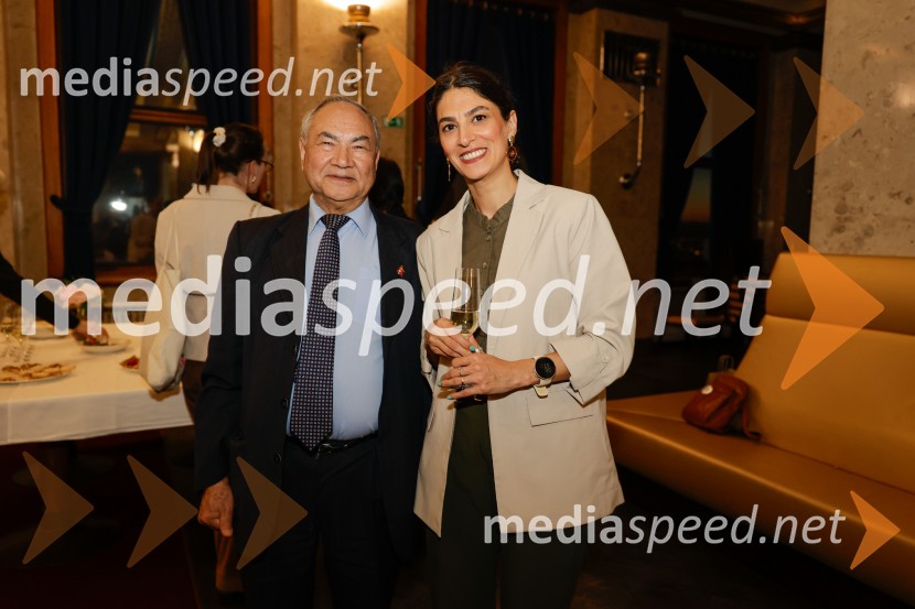 Vloga žensk v diplomaciji, gospodarstvu, kulturi in športu: prihodnost enakih priložnosti, okrogla miza