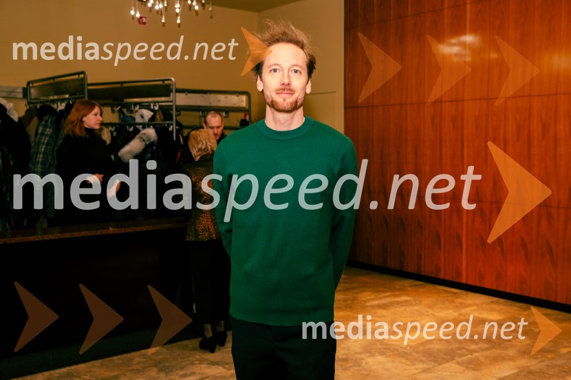 dr. Ignac Fock, hispanist, prevajalecJames Brown je uporabljal navijalke, premiera drame v MGL