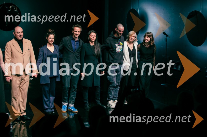 James Brown je uporabljal navijalke, premiera drame v MGL