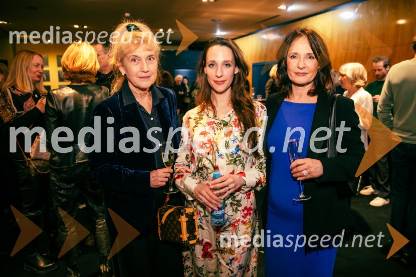  Barbara Hieng Samobor, direktorica in umetniška vodja MGL;  ... ;  ... James Brown je uporabljal navijalke, premiera drame v MGL