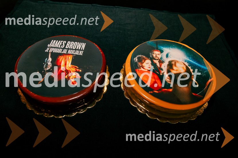 James Brown je uporabljal navijalke, premiera drame v MGL