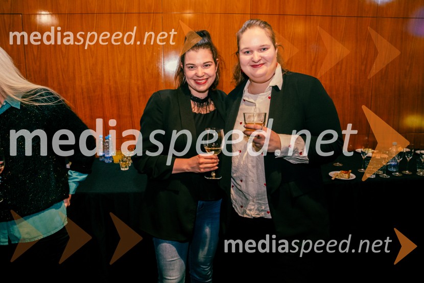 James Brown je uporabljal navijalke, premiera drame v MGL