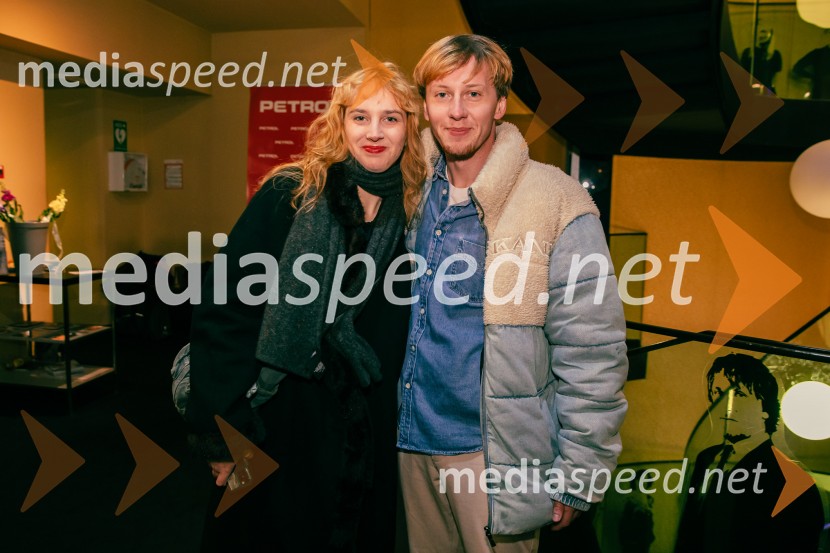 James Brown je uporabljal navijalke, premiera drame v MGL