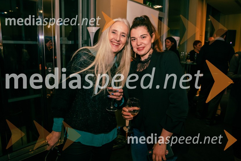 James Brown je uporabljal navijalke, premiera drame v MGL