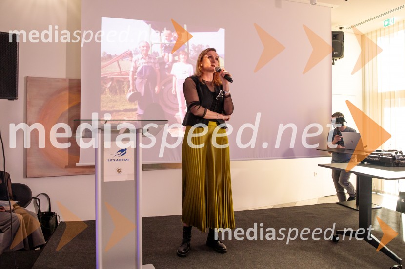  Petra Majdič, nekdanja slovenska smučarska tekačica, članica Odbora za podeljevanje Bloudkovih priznanjOtvoritev novih poslovnih prostorov podjetja Lesaffre Slovenija