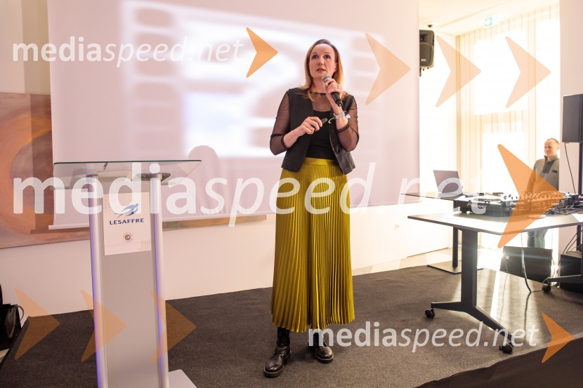  Petra Majdič, nekdanja slovenska smučarska tekačica, članica Odbora za podeljevanje Bloudkovih priznanjOtvoritev novih poslovnih prostorov podjetja Lesaffre Slovenija