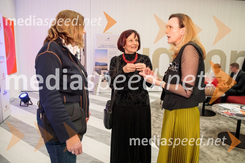  ... ;  ... ;  Petra Majdič, nekdanja slovenska smučarska tekačica, članica Odbora za podeljevanje Bloudkovih priznanjOtvoritev novih poslovnih prostorov podjetja Lesaffre Slovenija