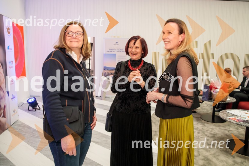  ... ;  ... ;  Petra Majdič, nekdanja slovenska smučarska tekačica, članica Odbora za podeljevanje Bloudkovih priznanjOtvoritev novih poslovnih prostorov podjetja Lesaffre Slovenija