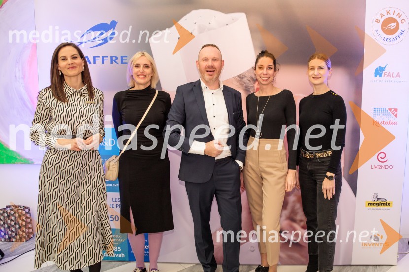  Neža Jus, vodja marketinga, Lesaffre Slovenija;  Irena Pavčič, direktorica, IPPR;  Marko Pulko, direktor, Lesaffre Slovenija;  ... ;  ... Otvoritev novih poslovnih prostorov podjetja Lesaffre Slovenija