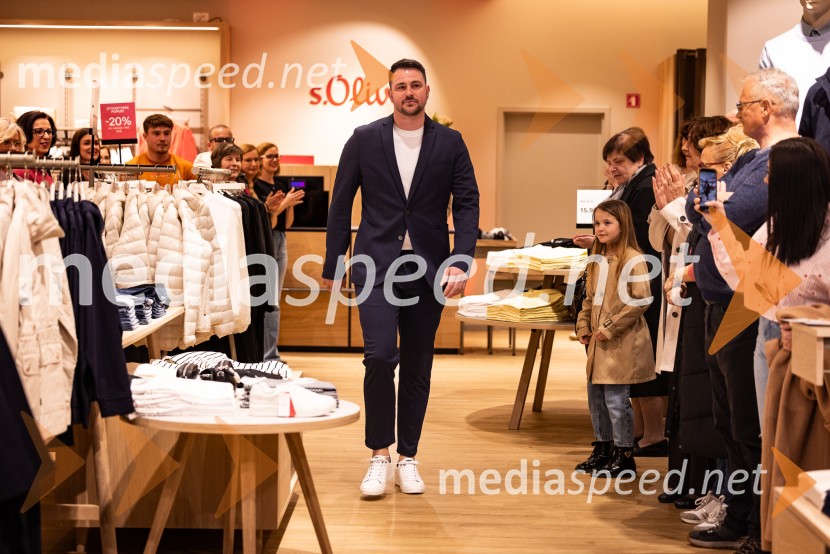  Tomi Gomilšek, podjetnik in glasbenikOtvoritev s.Oliver trgovine v Supernovi Ptuj