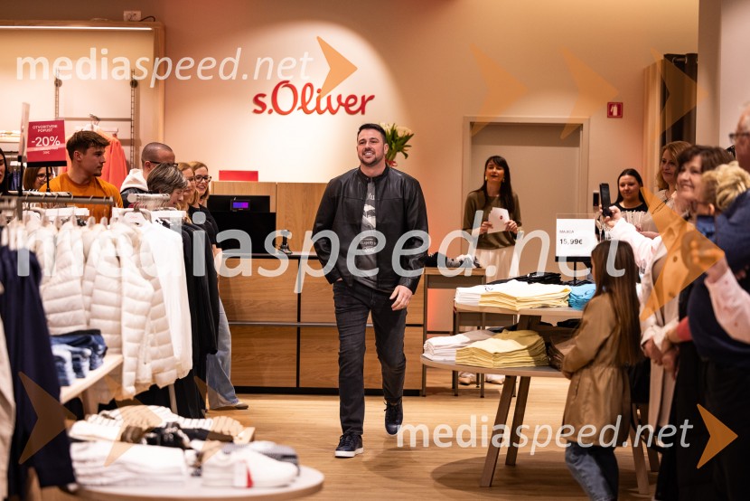  Tomi Gomilšek, podjetnik in glasbenikOtvoritev s.Oliver trgovine v Supernovi Ptuj