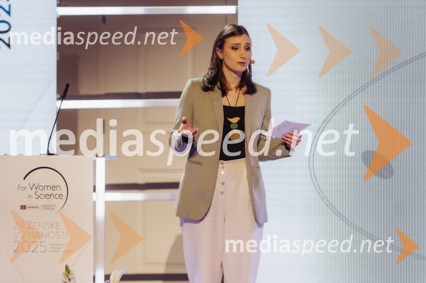  Tajda Klobučar, raziskovalka na področju molekularne biologijeL'oreal-Unesco Za ženske v znanosti 2025, podelitev priznanj