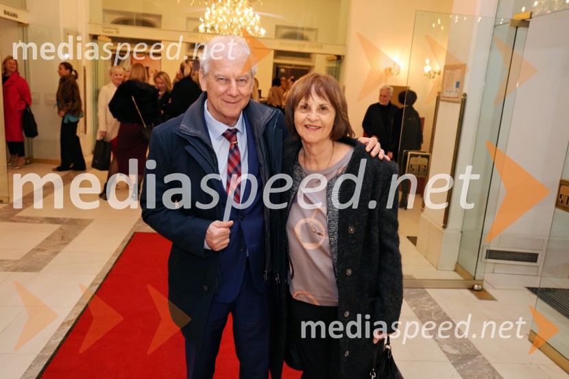  prof. dr. Davorin  Kračun, ekonomist, predsednik Fiskalnega sveta, član Rotary Cluba Maribor;  Andreja Kračun, predsednica, Dobrodelno združenje Koraki za korakceCluster, premiera svetovne koreografske uspešnice Edwarda Cluga, SNG Maribor