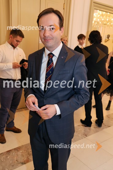 Cluster, premiera svetovne koreografske uspešnice Edwarda Cluga, SNG Maribor