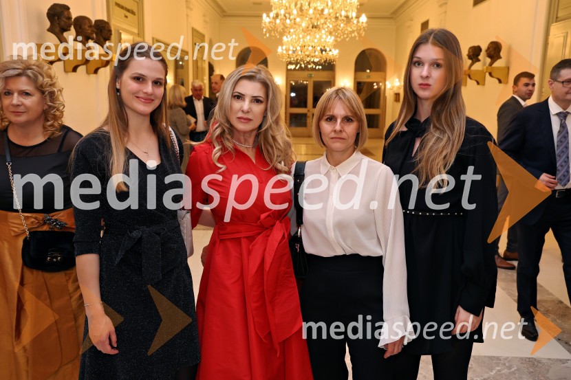 Cluster, premiera svetovne koreografske uspešnice Edwarda Cluga, SNG Maribor