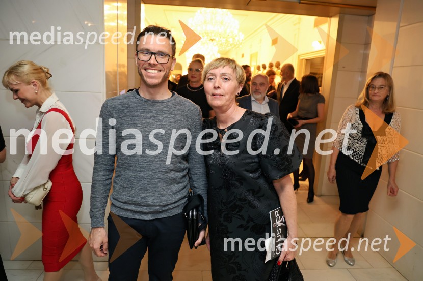 Cluster, premiera svetovne koreografske uspešnice Edwarda Cluga, SNG Maribor