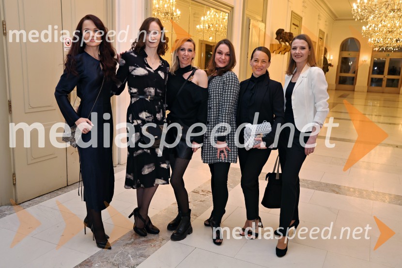 Cluster, premiera svetovne koreografske uspešnice Edwarda Cluga, SNG Maribor